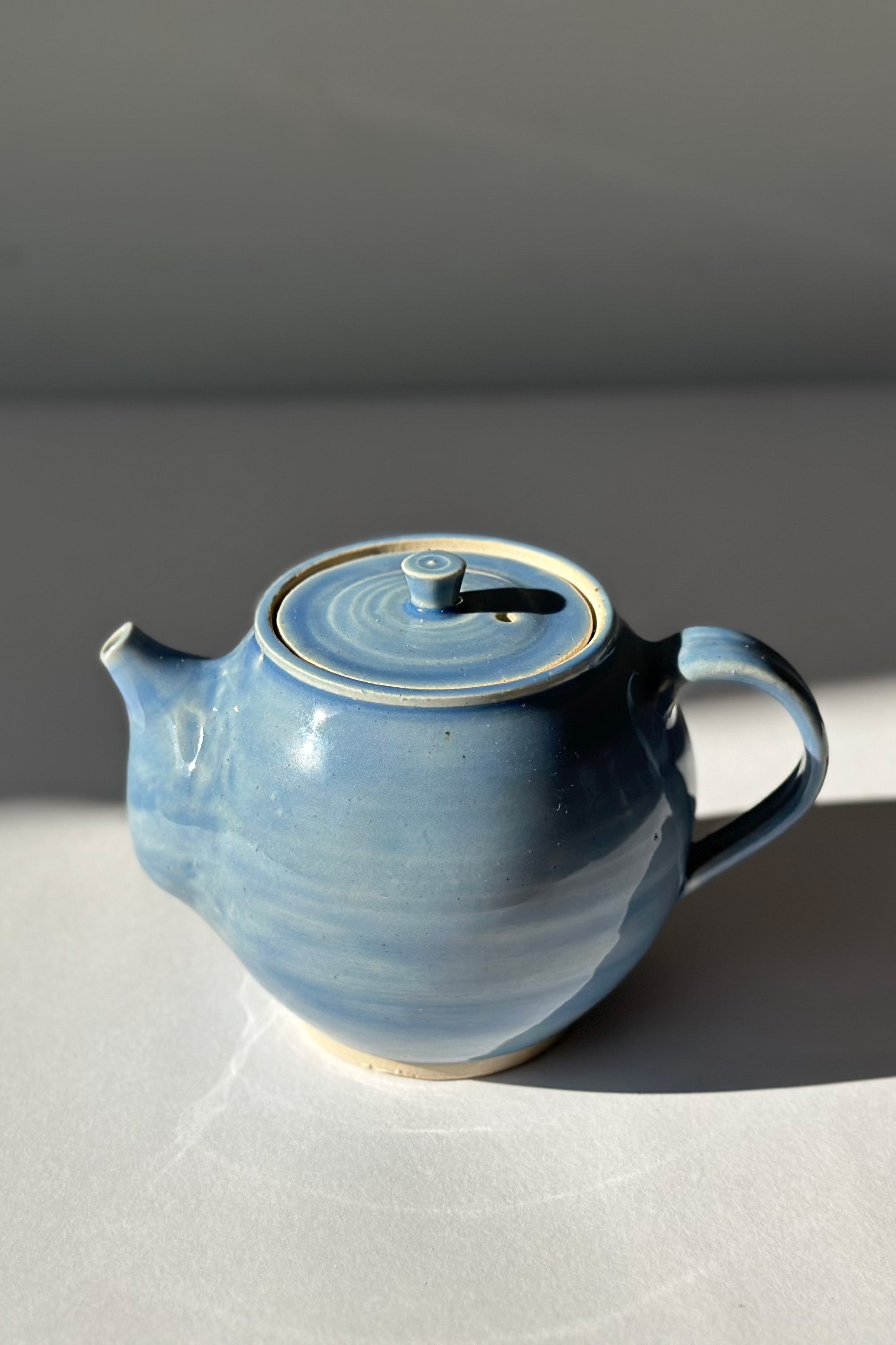 Aazon.co: Blue Sky Ceraic Blue Flower Fish Teapot, 9.5 X 6 X 7