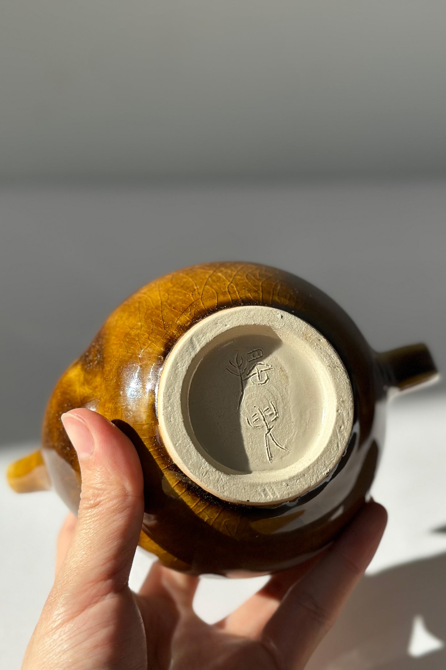 Honey Teapot with Filter