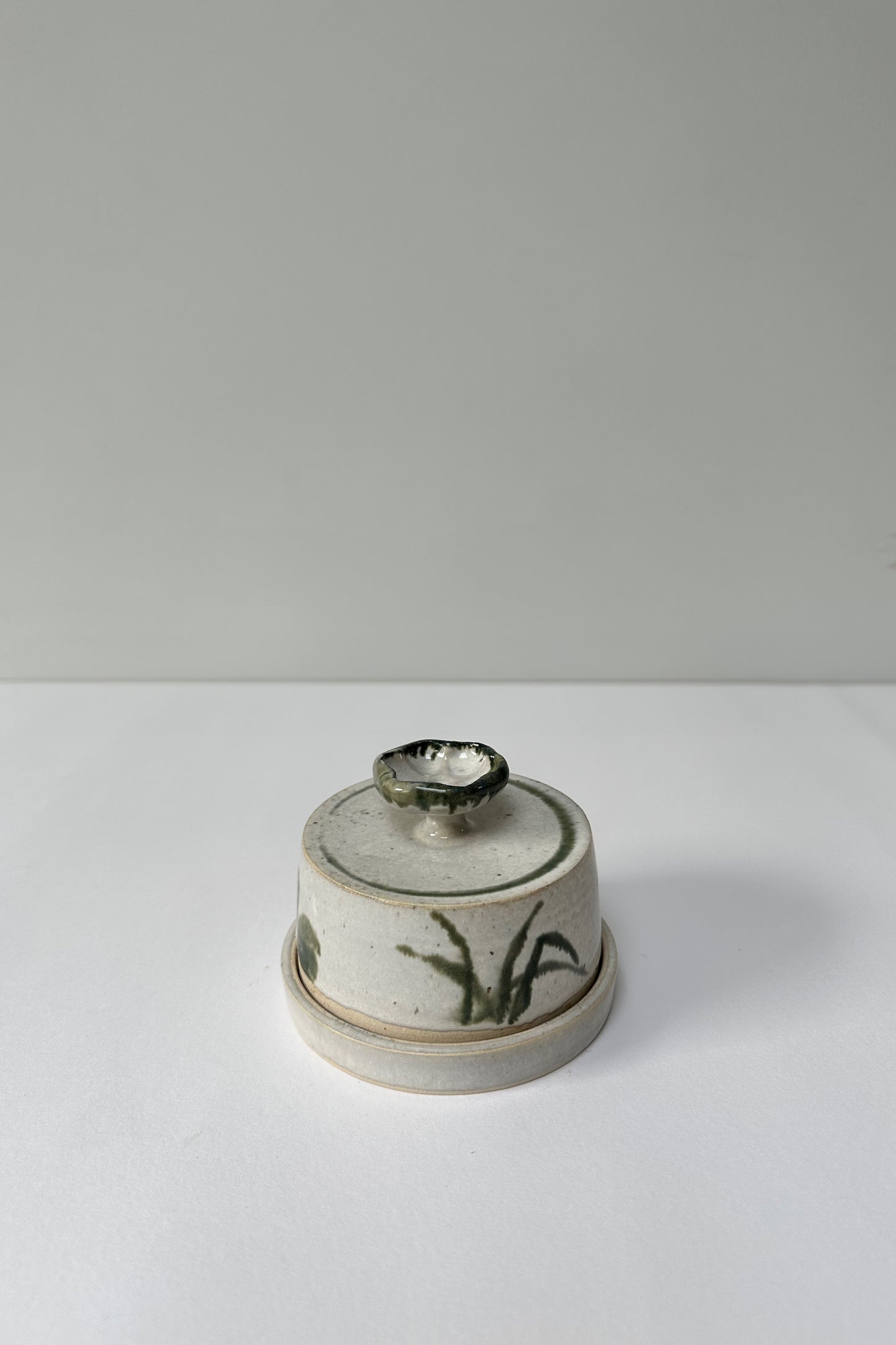 Round Butter Dish (Decorated)